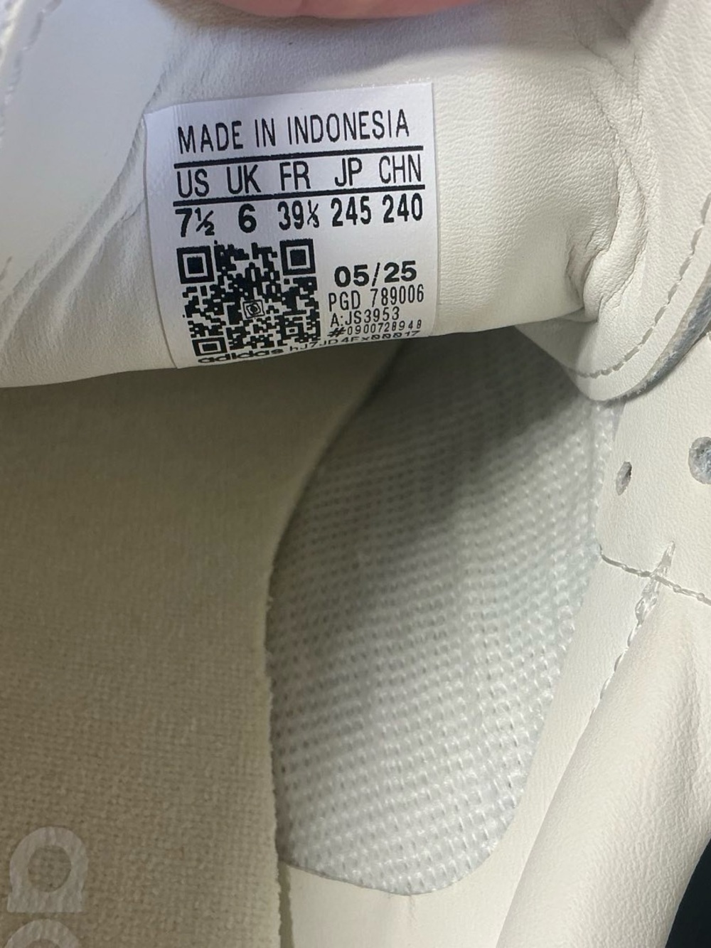 Adidas Sambae floral-embellished sneakers - Picture 10 of 10